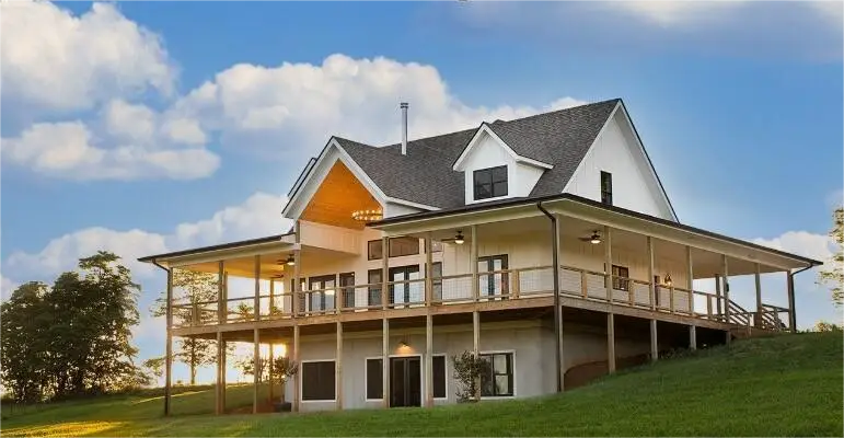 A Vermont home after a full exterior cleaning by Mansfield Services