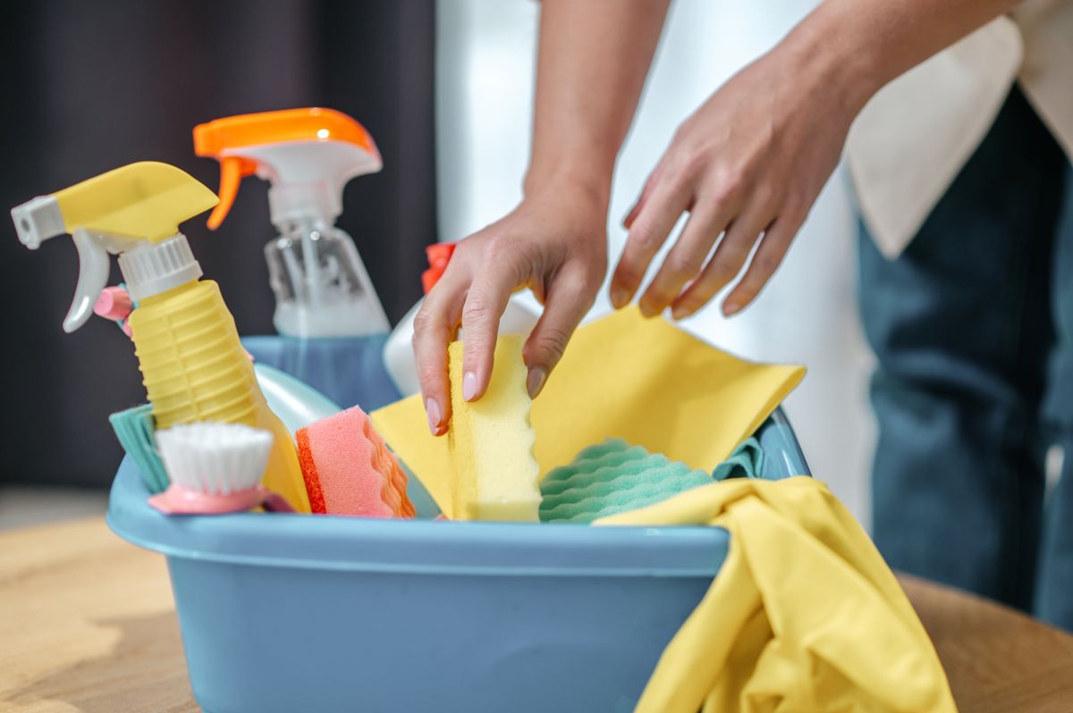 Mansfield Services cleaner with professional cleaning supplies